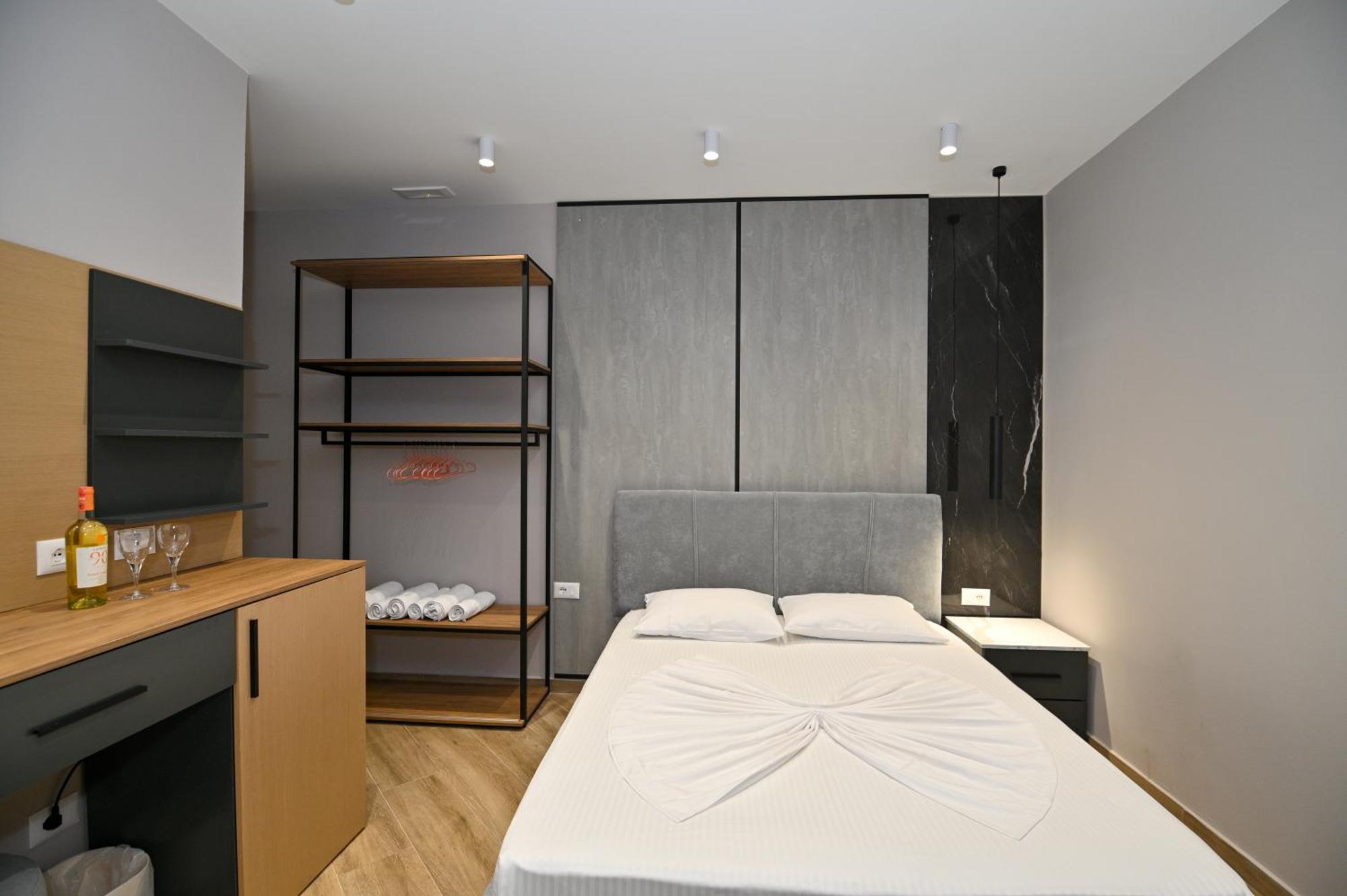 Monduro Hotel Durres Phòng bức ảnh
