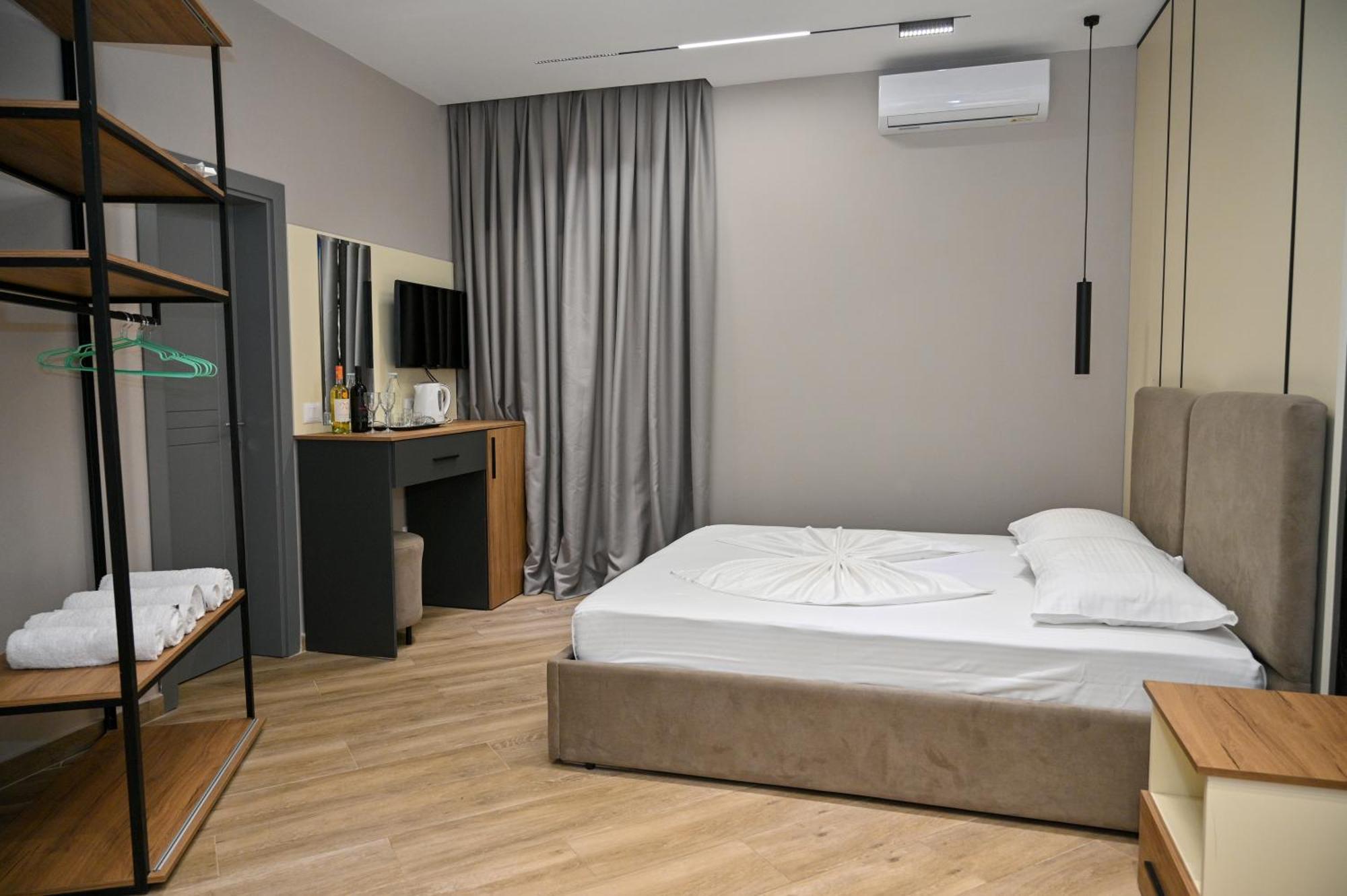 Monduro Hotel Durres Phòng bức ảnh