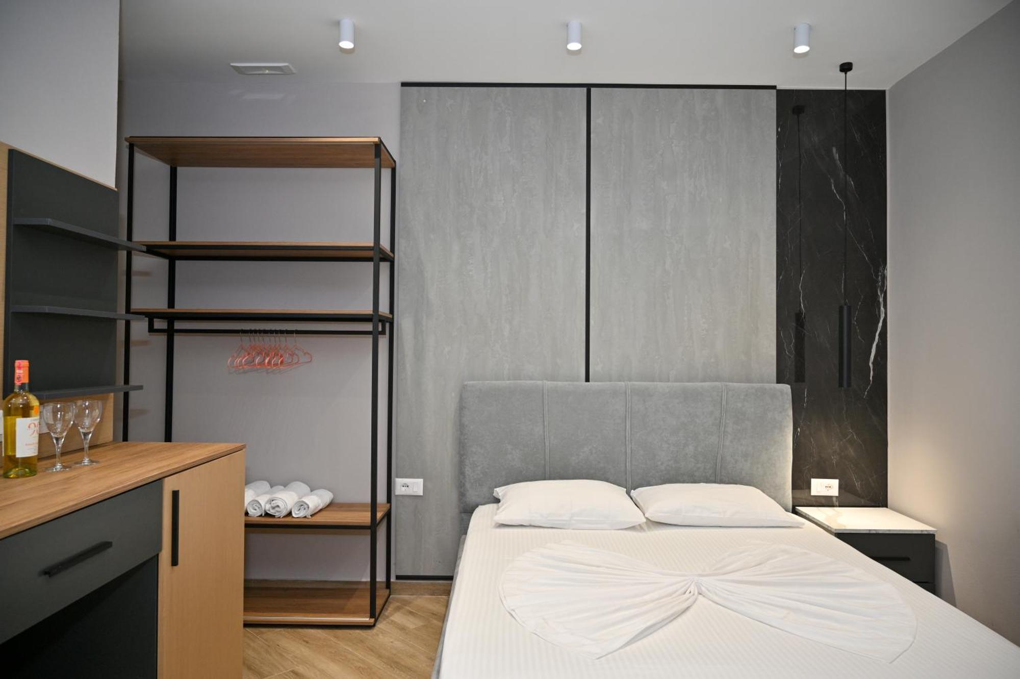 Monduro Hotel Durres Phòng bức ảnh