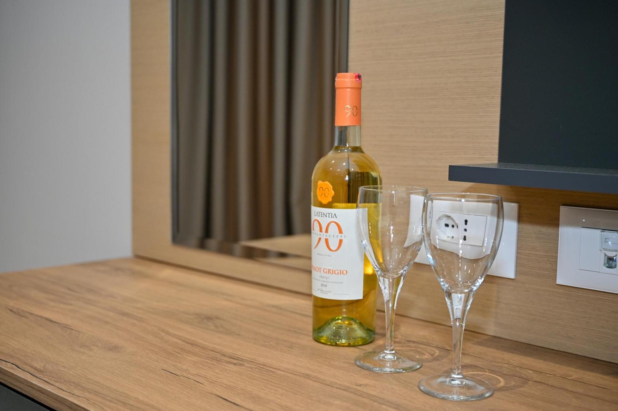 Monduro Hotel Durres Ngoại thất bức ảnh