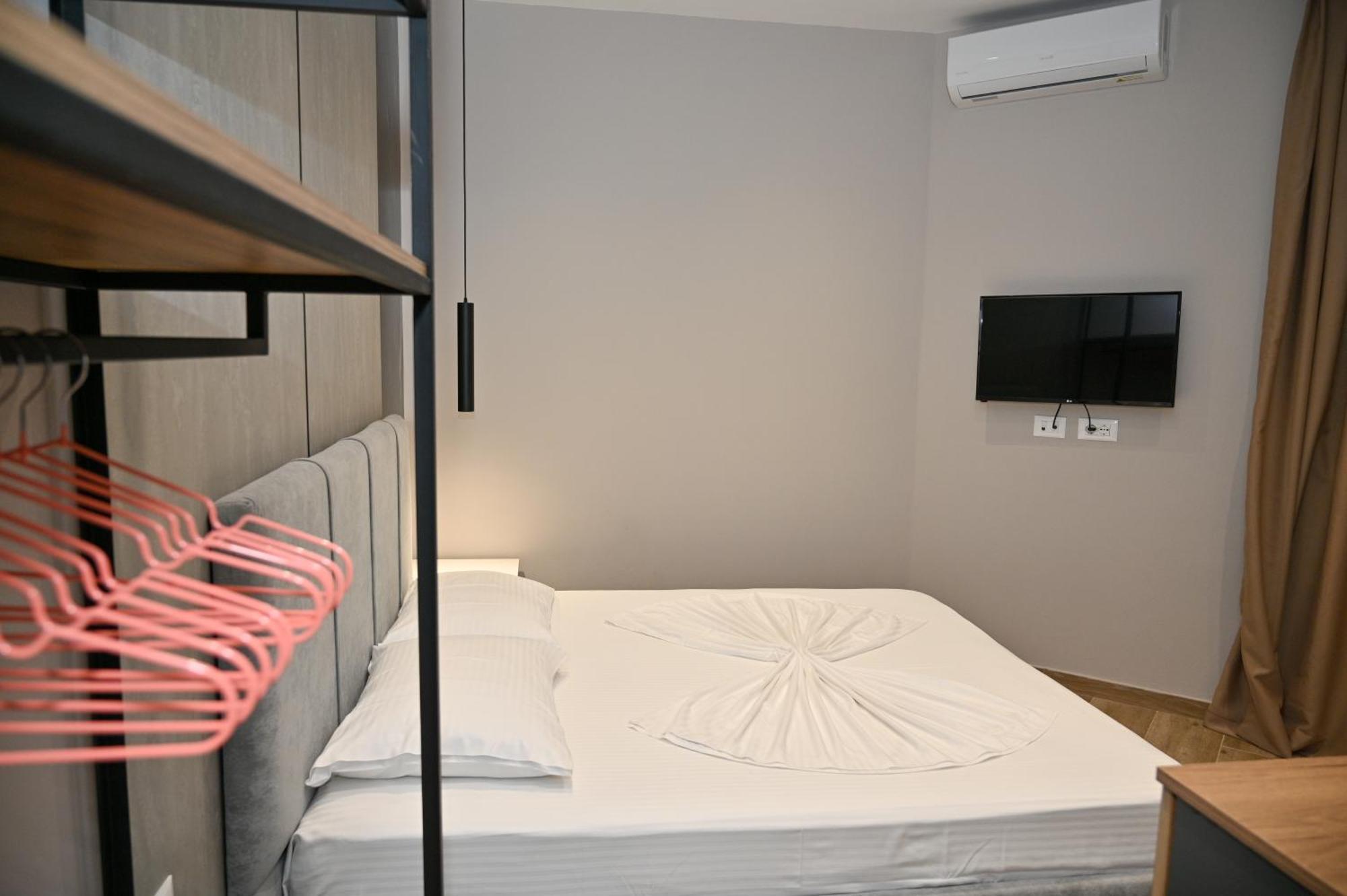 Monduro Hotel Durres Phòng bức ảnh