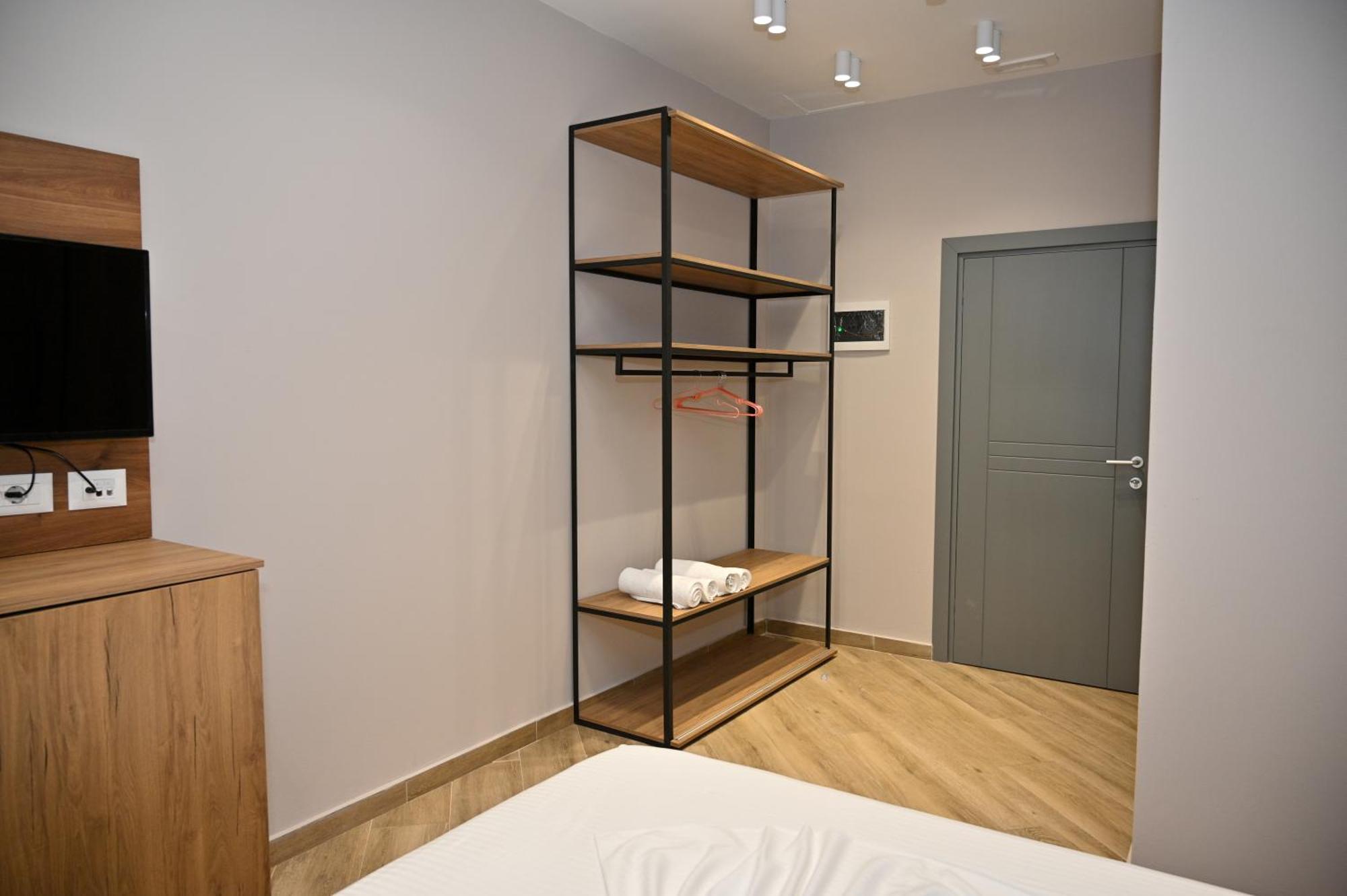 Monduro Hotel Durres Phòng bức ảnh
