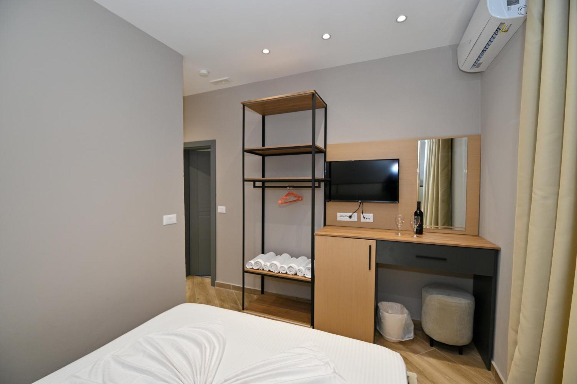 Monduro Hotel Durres Phòng bức ảnh