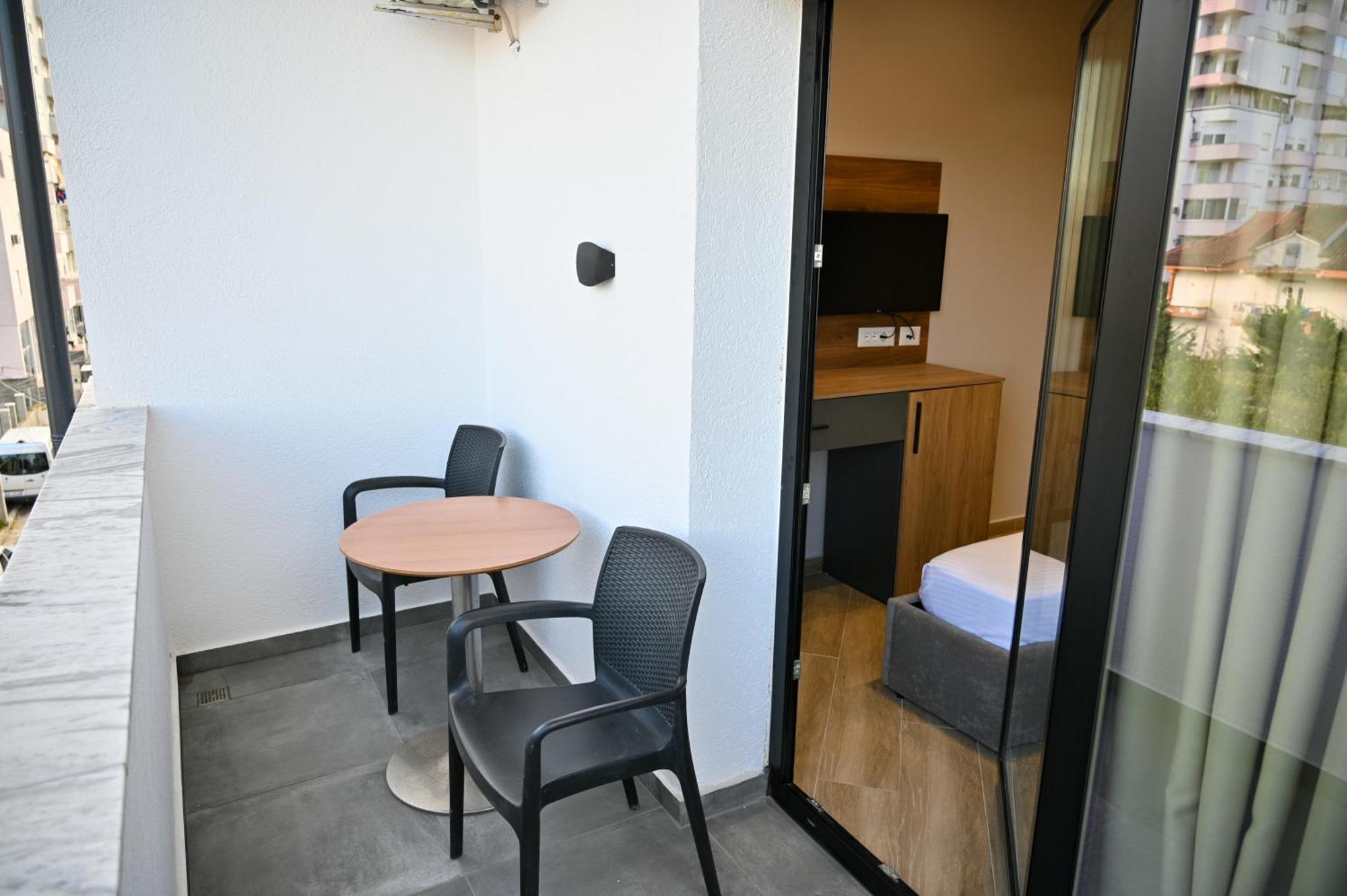 Monduro Hotel Durres Phòng bức ảnh