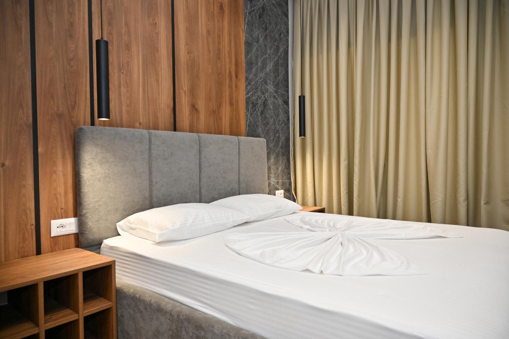 Monduro Hotel Durres Phòng bức ảnh
